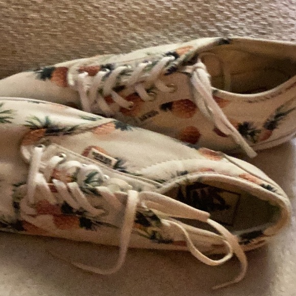 🍍Vans One of a Kind  Pineapple Sneakers US Women Size 10 Unisex Must Have 🍍 - Picture 7 of 10